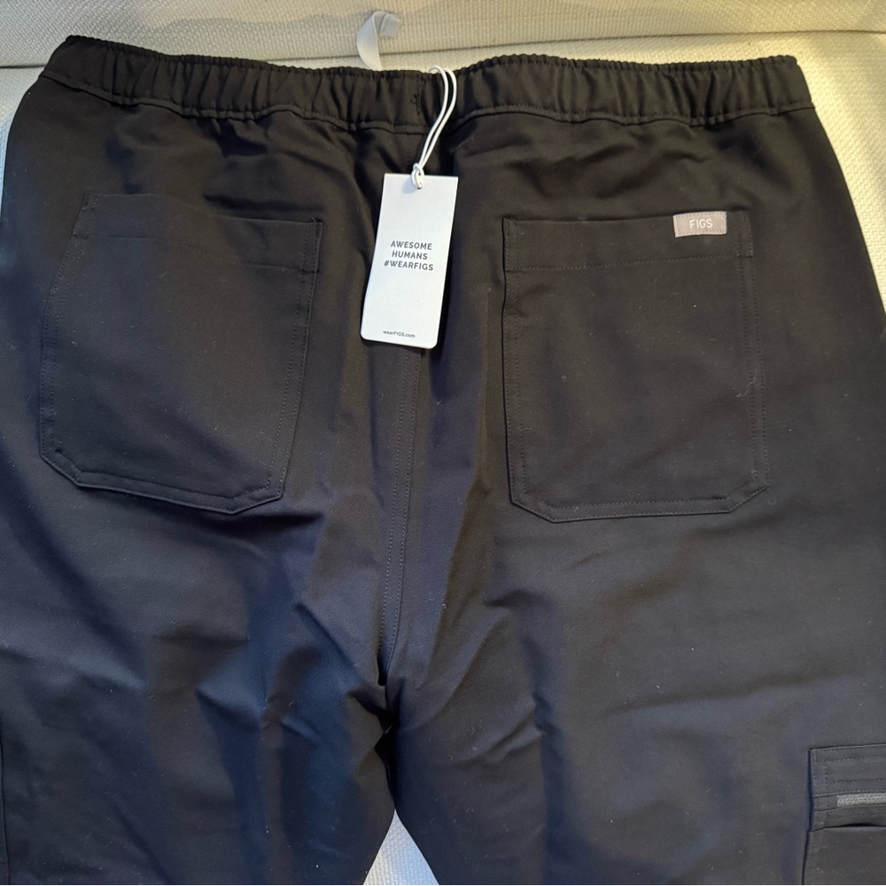 Figs Men's Black Pants - Picture 2 of 3